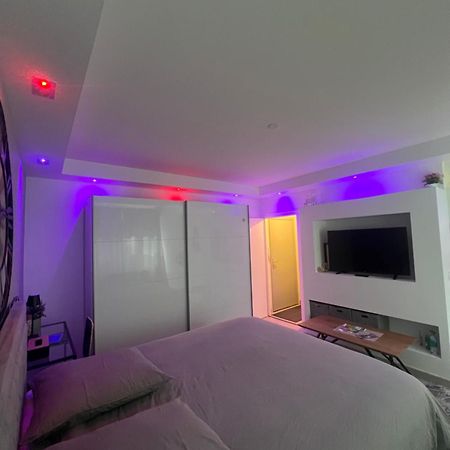 Le Carre Strasbourgeois - Logement Entier Au Centre Du Neudorf F1 외부 사진